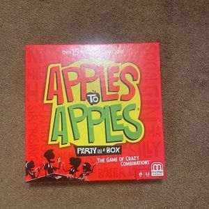 APPLES TO APPLES GAME Perfect condition